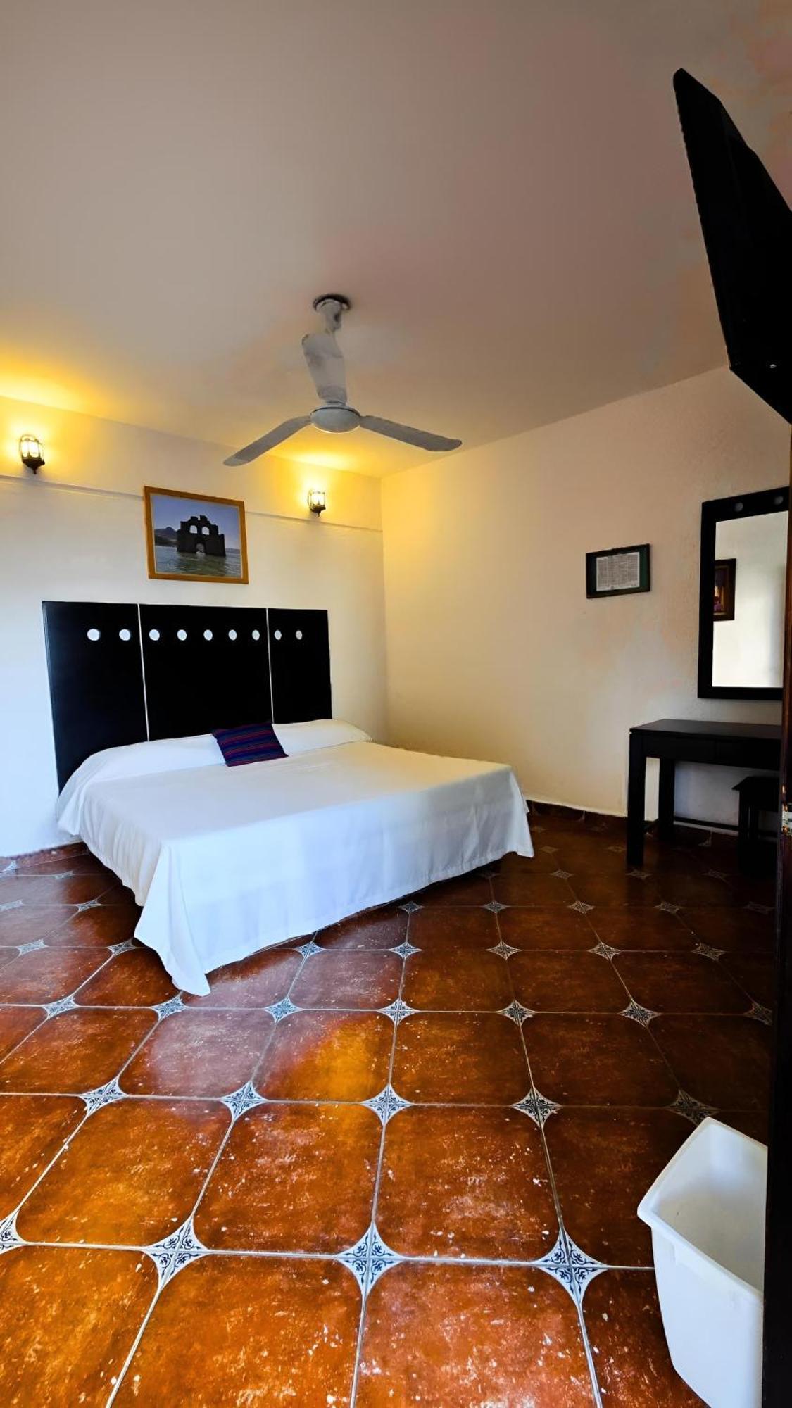 Hotel Villa Esmeralda Tuxtla Gutierrez Bagian luar foto